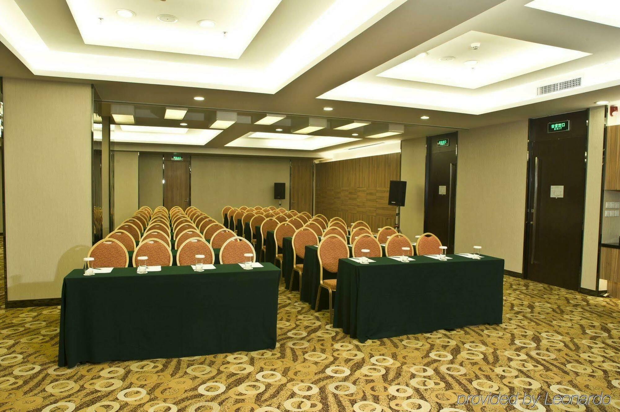 Holiday Inn City Centre Harbin Exterior foto